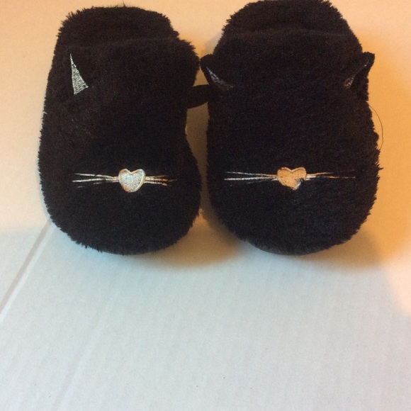 Girls Slippers - Picture 3 of 6